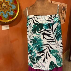 Jennifer Lopez Green and Black Leaf Print Top